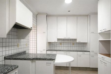 33_photo/94b9bf279d.98aa73114e05fd3e-ATLAS-a1b450fa-cb7b-4ed6-964e-012d2d81d62a.jpg de casa à venda com 3 quartos, 273m² em Jardim Sao Luiz, Ribeirão Preto