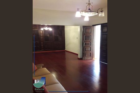 2_photo/94b9bf27c9.1c8b4d6ddc3b91a7-ATLAS-0c83caf6-8285-4883-87f5-2d686c93886a.jpg de casa à venda com 3 quartos, 177m² em Jardim Sumare, Ribeirão Preto