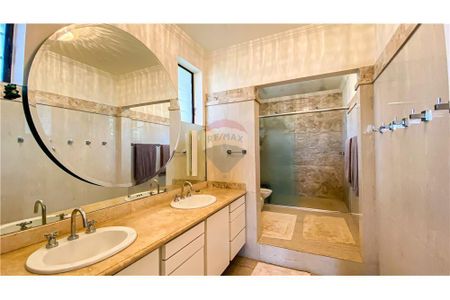 5_photo/94b9bf28c7.cc86e846ee81f630-ATLAS-307d0230-bbbb-43c9-84db-d73d3d35455e.jpg de casa à venda com 4 quartos, 585m² em Jardim America, Ribeirão Preto