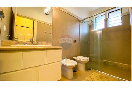 42_photo/94b9bf28c7.cc86e846ee81f630-ATLAS-e8f3bd80-d7cd-41bb-9b7f-b4c41f61ad3c.jpg de casa à venda com 4 quartos, 585m² em Jardim America, Ribeirão Preto