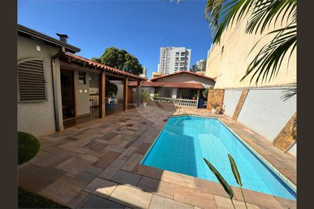 6_photo/94b9bf2b2b.088740a96a860cc5-ATLAS-4e8c8108-dd2a-41c8-8fb9-13d3ec8a1c5f.jpg de casa à venda com 3 quartos, 1670m² em Jardim Irajá, Ribeirão Preto