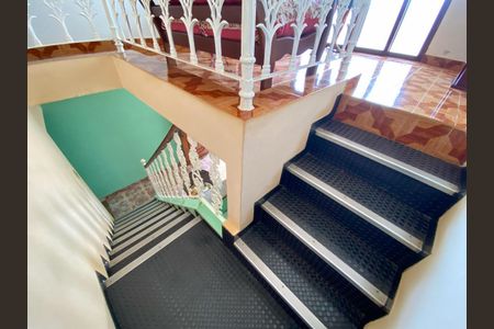 2_photo/94b9bf2bad.9d16f9c21be32f41-ATLAS-0d3671a2-89c8-4d30-9e4c-c09c94a59a07.jpg de casa à venda com 3 quartos, 296m² em Jardim Irajá, Ribeirão Preto