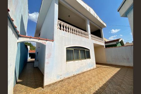 9_photo/94b9bf2bad.9d16f9c21be32f41-ATLAS-571dd247-38c7-4b7e-9e02-954c69d8ff19.jpg de casa à venda com 3 quartos, 296m² em Jardim Irajá, Ribeirão Preto