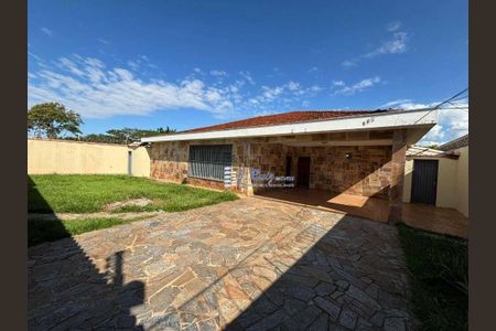 5_photo/94b9bf3223.0061f175c2a1dc6e-ATLAS-b0c8559e-84cd-470d-9b5d-0d2de261c306.jpg de casa à venda com 4 quartos, 391m² em Ribeirânia, Ribeirão Preto