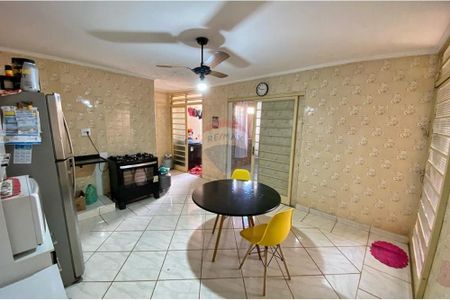 5_photo/94b9bf3bdd.d505c9d9834fda44-ATLAS-2160e3da-d81a-43ba-bf68-93a8d478c761.jpg de casa à venda com 3 quartos, 149m² em Jardim Castelo Branco, Ribeirão Preto