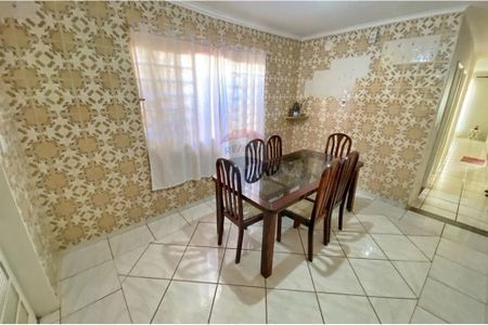 9_photo/94b9bf3bdd.d505c9d9834fda44-ATLAS-2f99aa75-0517-4d80-ad17-020af543d040.jpg de casa à venda com 3 quartos, 149m² em Jardim Castelo Branco, Ribeirão Preto