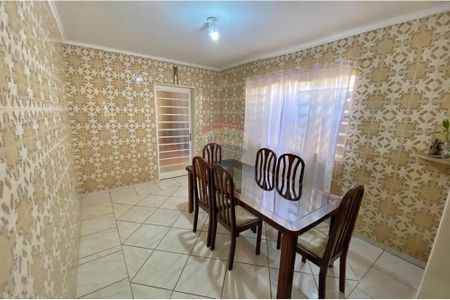 27_photo/94b9bf3bdd.d505c9d9834fda44-ATLAS-df80bb3c-9241-418c-bc82-bae0c30d7b7d.jpg de casa à venda com 3 quartos, 149m² em Jardim Castelo Branco, Ribeirão Preto