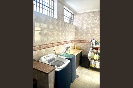 2_photo/94b9bf3c67.fb2e7a60a8bfd920-ATLAS-04094dbe-425d-4f9e-bd89-c84da07ae57c.jpg de casa à venda com 3 quartos, 200m² em Jardim Palma Travassos, Ribeirão Preto