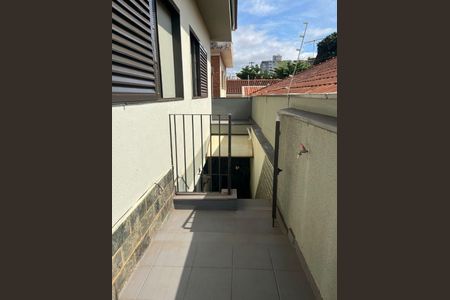 3_photo/94b9bf3c67.fb2e7a60a8bfd920-ATLAS-091b2eff-aaf6-49ca-8414-cc2a3eb59b7f.jpg de casa à venda com 3 quartos, 200m² em Jardim Palma Travassos, Ribeirão Preto