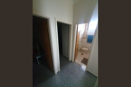 24_photo/94b9bf3c67.fb2e7a60a8bfd920-ATLAS-72cffdc1-3d8d-4a0e-8f0f-edac4d0bf08c.jpg de casa à venda com 3 quartos, 200m² em Jardim Palma Travassos, Ribeirão Preto