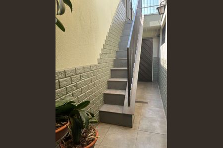 12_photo/94b9bf3c67.fb2e7a60a8bfd920-ATLAS-aab3f98e-7e78-4c7b-8aab-0c1d3c10956b.jpg de casa à venda com 3 quartos, 200m² em Jardim Palma Travassos, Ribeirão Preto