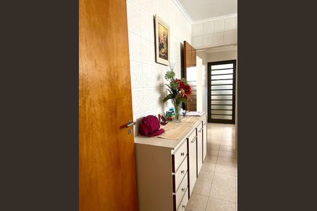 40_photo/94b9bf3c67.fb2e7a60a8bfd920-ATLAS-b0f6f7bf-9d40-47e2-a794-6290770c8ffe.jpg de casa à venda com 3 quartos, 200m² em Jardim Palma Travassos, Ribeirão Preto