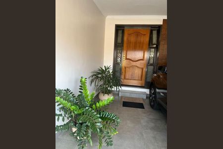 10_photo/94b9bf3c67.fb2e7a60a8bfd920-ATLAS-e20fa64b-d21d-4397-8e1a-48100e52a123.jpg de casa à venda com 3 quartos, 200m² em Jardim Palma Travassos, Ribeirão Preto