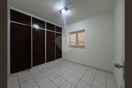 19_photo/94b9bf3c93.20b4babb97b28f5b-ATLAS-6dc5946d-4879-4abf-8aba-ee8f48d976ff.jpg de casa à venda com 3 quartos, 254m² em Jardim Palma Travassos, Ribeirão Preto