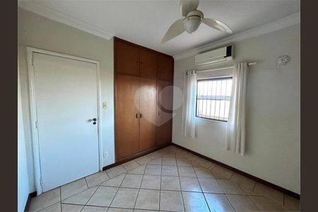 5_photo/94b9bf3ff1.2f53a4626112963d-ATLAS-2d1c982e-10e7-4cef-98de-6136b57bab4f.jpg de casa à venda com 3 quartos, 245m² em Parque dos Bandeirantes, Ribeirão Preto