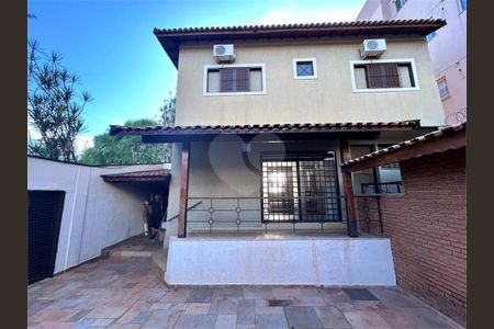 6_photo/94b9bf3ff1.2f53a4626112963d-ATLAS-2d799598-e5e1-4ddd-a489-e15d5924355f.jpg de casa à venda com 3 quartos, 245m² em Parque dos Bandeirantes, Ribeirão Preto