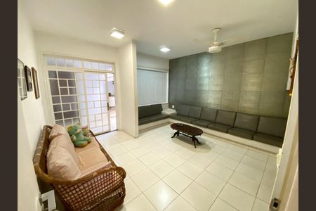 4_photo/94b9bf410b.07c5e9f7353d34ff-ATLAS-113bcfc3-ecb2-40d9-8dc0-b259d6c7ec85.jpg de casa à venda com 4 quartos, 321m² em Parque dos Bandeirantes, Ribeirão Preto