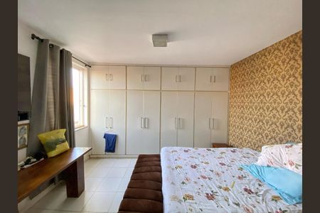 5_photo/94b9bf410b.07c5e9f7353d34ff-ATLAS-13d2641d-86bd-4473-a7e7-e851bcd49d41.jpg de casa à venda com 4 quartos, 321m² em Parque dos Bandeirantes, Ribeirão Preto