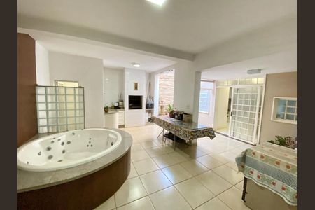 11_photo/94b9bf410b.07c5e9f7353d34ff-ATLAS-24fd32e3-2b8a-4c74-8fae-56e36d56d23b.jpg de casa à venda com 4 quartos, 321m² em Parque dos Bandeirantes, Ribeirão Preto