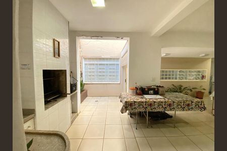 21_photo/94b9bf410b.07c5e9f7353d34ff-ATLAS-8c21e7b5-f5c5-42c0-9a44-18bfecdc85cb.jpg de casa à venda com 4 quartos, 321m² em Parque dos Bandeirantes, Ribeirão Preto