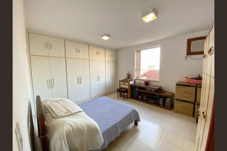 36_photo/94b9bf410b.07c5e9f7353d34ff-ATLAS-944a3e67-e9e4-43bc-bf46-c62f1d931717.jpg de casa à venda com 4 quartos, 321m² em Parque dos Bandeirantes, Ribeirão Preto