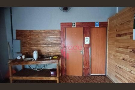 6_photo/94b9bf472d.c3d6dd8c63a022f3-ATLAS-22ee564b-753c-46e1-bfd7-88f0a0ce834f.jpg de casa à venda com 4 quartos, 125m² em Jardim Castelo Branco, Ribeirão Preto