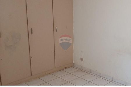 2_photo/94b9bf48c3.d064f87ba2f4a60c-ATLAS-0dcfb5e3-762e-4ec8-8a34-c14250748f4b.jpg de casa à venda com 2 quartos, 88m² em Presidente Medici, Ribeirão Preto