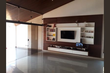 12_photo/94b9bf4a97.01df1c19777e84fc-ATLAS-b0038185-2e6d-4981-a0f5-40b6d5eede64.jpg de casa à venda com 4 quartos, 489m² em Ribeirânia, Ribeirão Preto