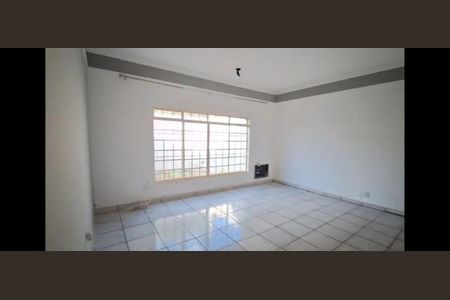 4_photo/94b9bf4d2f.e9744f0b397a6472-ATLAS-1aa4090a-e785-4ab3-af2f-07f69bea3a26.jpg de casa à venda com 4 quartos, 150m² em Nova Ribeirânia, Ribeirão Preto