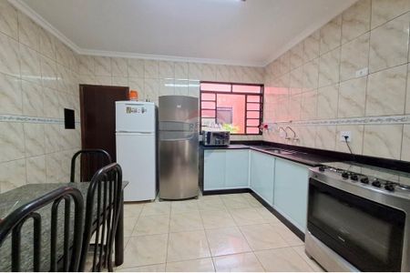 4_photo/94b9bf4d5b.4e221277b30b404d-ATLAS-21cc95b0-3dd0-4e3e-8a5c-3099ba01b0ff.jpg de casa à venda com 3 quartos, 211m² em Ribeirânia, Ribeirão Preto