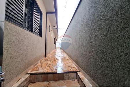 44_photo/94b9bf4d5b.4e221277b30b404d-ATLAS-e7aa3628-f28c-4ff4-8358-0efe03a371ef.jpg de casa à venda com 3 quartos, 211m² em Ribeirânia, Ribeirão Preto