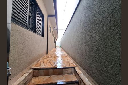 34_photo/94b9bf4d5b.da0ee4c0701328bc-ATLAS-487c7df8-34ca-4be6-aaaa-806e4409dcf0.jpg de casa à venda com 3 quartos, 211m² em Ribeirânia, Ribeirão Preto