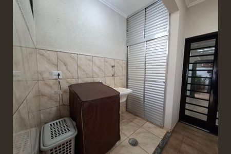 29_photo/94b9bf4d5b.da0ee4c0701328bc-ATLAS-b2eb2edd-3fb5-4532-90e8-4d450be96bd2.jpg de casa à venda com 3 quartos, 211m² em Ribeirânia, Ribeirão Preto