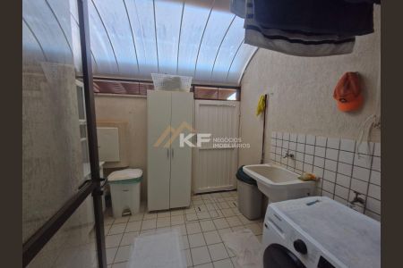 25_photo/94b9bf5049.ed86bf0db8775139-ATLAS-fd4fbf96-b6bb-429a-95d2-5cb1b82be0df.jpg de casa de condomínio à venda com 4 quartos, 105m² em Jardim Castelo Branco, Ribeirão Preto