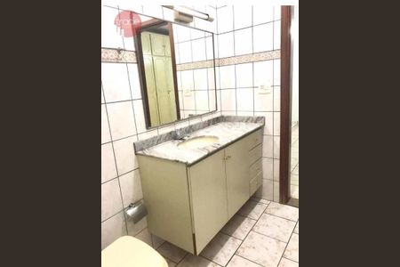 8_photo/94b9bf50b9.87c2d0f47683b1c8-ATLAS-6ee0a32b-57e6-4fc5-9ad0-e67afdda8a74.jpg de casa à venda com 3 quartos, 211m² em Parque Industrial Lagoinha, Ribeirão Preto