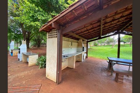 3_photo/94b9bf50c1.f6bb0909f2dedcd6-ATLAS-19ed3d32-6882-4c0f-9ba9-e9e8c8bd69ed.jpg de apartamento à venda com 2 quartos, 66m² em Parque Industrial Lagoinha, Ribeirão Preto