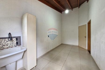 12_photo/94b9bf5595.05acccb2dbb53537-ATLAS-011575f5-7164-49cf-b5ba-c07fb6869763.jpg de casa à venda com 1 quarto, 140m² em Parque Industrial Lagoinha, Ribeirão Preto