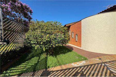 3_photo/94b9bf55a3.b8a9f91cb517b5ed-ATLAS-85a5280e-6c8c-4759-89cf-29c29f6a3ee3.jpg de casa para alugar com 4 quartos, 219m² em Parque Industria, Ribeirão Preto