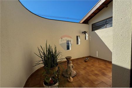 5_photo/94b9bf55a3.b8a9f91cb517b5ed-ATLAS-aee9c398-8f98-49d9-b4a9-06a2c22704c2.jpg de casa para alugar com 4 quartos, 219m² em Parque Industria, Ribeirão Preto