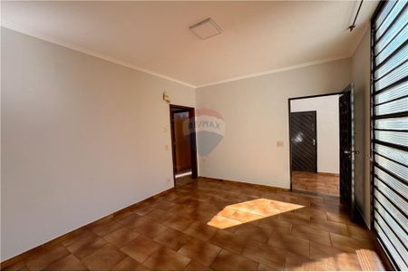 22_photo/94b9bf55a3.b8a9f91cb517b5ed-ATLAS-be6938e6-4e08-4af8-b2a0-eb52cae813ef.jpg de casa para alugar com 4 quartos, 219m² em Parque Industria, Ribeirão Preto