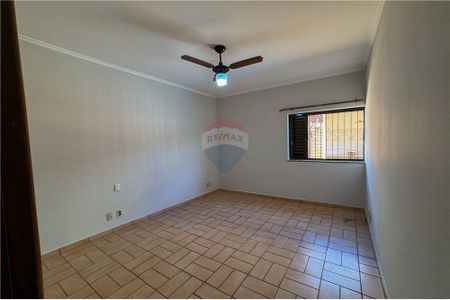 40_photo/94b9bf55a3.b8a9f91cb517b5ed-ATLAS-be7c39bd-7818-41b9-b1c5-4a3012a472fb.jpg de casa para alugar com 4 quartos, 219m² em Parque Industria, Ribeirão Preto