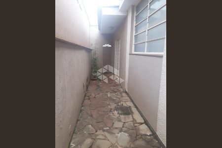 4_photo/94b9bf55cb.f14d7a494a64fc38-ATLAS-9d4414c4-b288-47f5-bdbe-860181fd4c2a.jpg de casa à venda com 4 quartos, 191m² em Parque Industrial Lagoinha, Ribeirão Preto