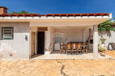 32_photo/94b9bf55cf.07671446921f2772-ATLAS-d2b65733-ae6d-46a2-ac49-619a17bfdb90.jpg de casa à venda com 3 quartos, 186m² em Parque Industrial Lagoinha, Ribeirão Preto