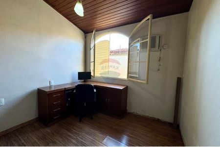 3_photo/94b9bf565b.07fdfab894ea54a7-ATLAS-0f4a3abf-55c8-4e46-b350-86b06f1c045a.jpg de casa à venda com 4 quartos, 220m² em Parque Industrial Lagoinha, Ribeirão Preto