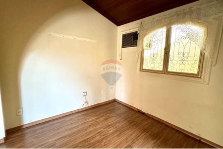 25_photo/94b9bf565b.07fdfab894ea54a7-ATLAS-3d2dd886-c3cc-40ee-bd34-a86bf40a1064.jpg de casa à venda com 4 quartos, 220m² em Parque Industrial Lagoinha, Ribeirão Preto