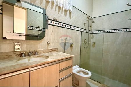 47_photo/94b9bf565b.07fdfab894ea54a7-ATLAS-96f501f7-663b-4ba6-acf3-fa524c5f0fc6.jpg de casa à venda com 4 quartos, 220m² em Parque Industrial Lagoinha, Ribeirão Preto