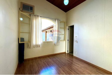 30_photo/94b9bf565b.07fdfab894ea54a7-ATLAS-b6cd00f4-90c5-4f0c-90db-ebe28f19bb7a.jpg de casa à venda com 4 quartos, 220m² em Parque Industrial Lagoinha, Ribeirão Preto