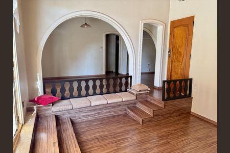 3_photo/94b9bf565b.4f20eed648fa4ac9-ATLAS-0a3184e7-fe4a-43a0-9978-8015ffbfda4b.jpg de casa à venda com 4 quartos, 220m² em Parque Industrial Lagoinha, Ribeirão Preto