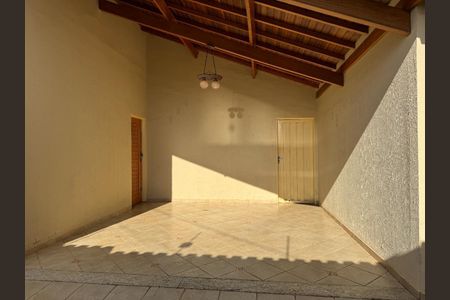 5_photo/94b9bf565b.4f20eed648fa4ac9-ATLAS-0db73d8b-0a04-4e7a-8a9d-b75263e727ef.jpg de casa à venda com 4 quartos, 220m² em Parque Industrial Lagoinha, Ribeirão Preto