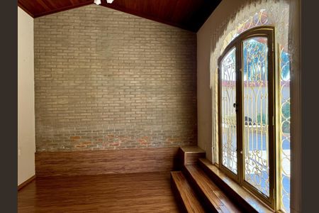 6_photo/94b9bf565b.4f20eed648fa4ac9-ATLAS-0f7c4f57-06da-4a06-9977-cd214c8d7de2.jpg de casa à venda com 4 quartos, 220m² em Parque Industrial Lagoinha, Ribeirão Preto